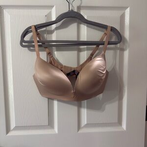 Victoria's Secret Satin Light Beige T-Shirt Bra